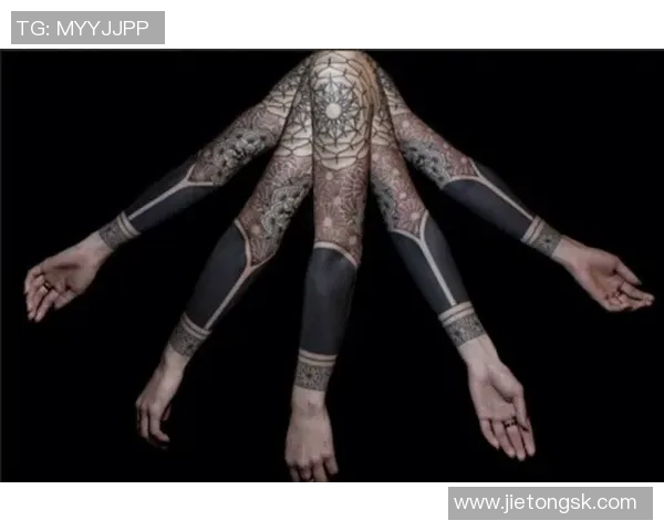 足球纹身人：用身体艺术表达对足球的热爱与追求